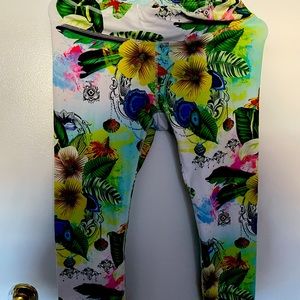 Athleta Capri workout bottoms